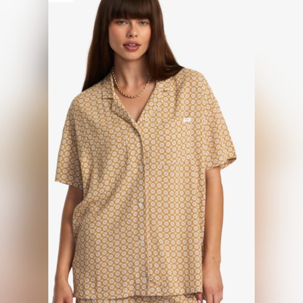 Luna - Beach Pocket Shirt for Women